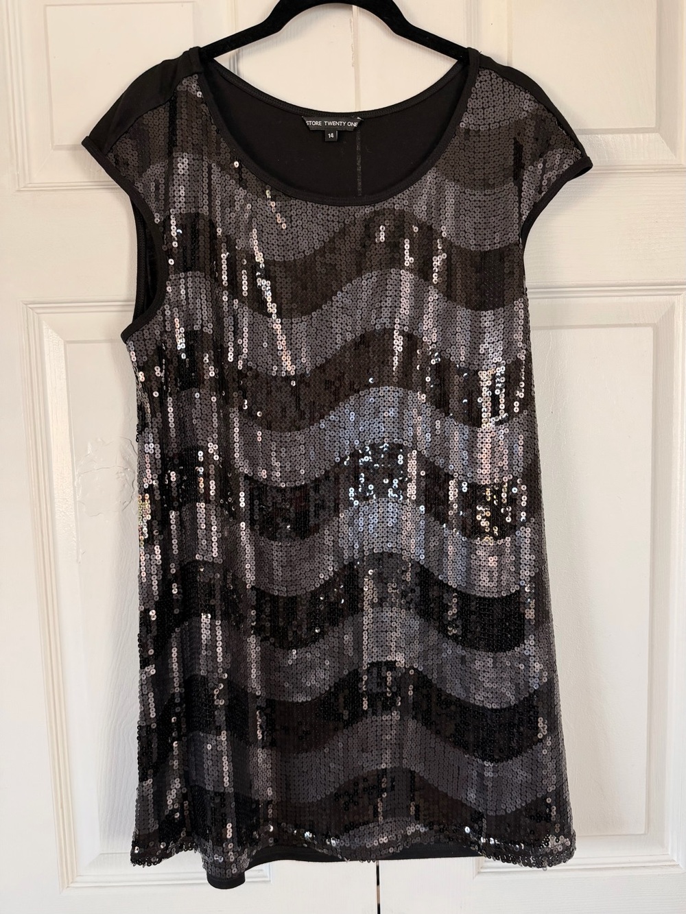 London Store Twenty One Sequin Tunic Top/Short Dress Vintage Like NWOT